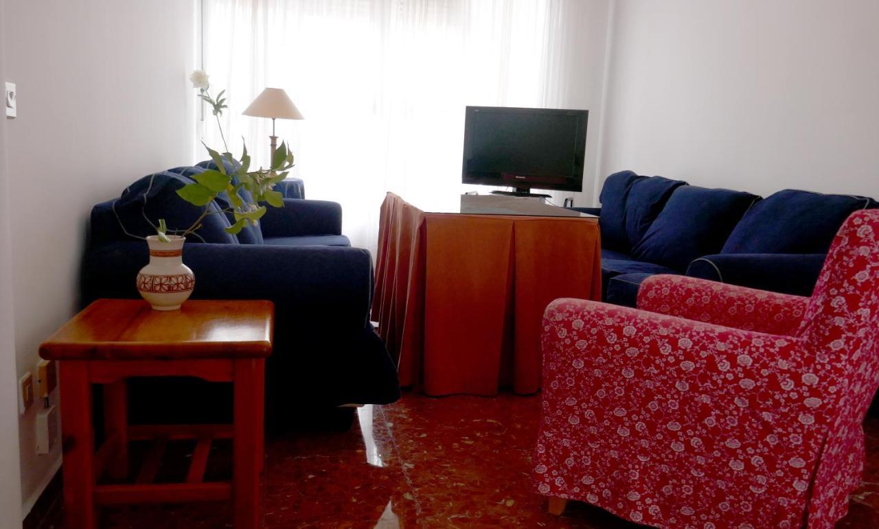 Casa Soleada En Calle Tranquila Севиля Екстериор снимка