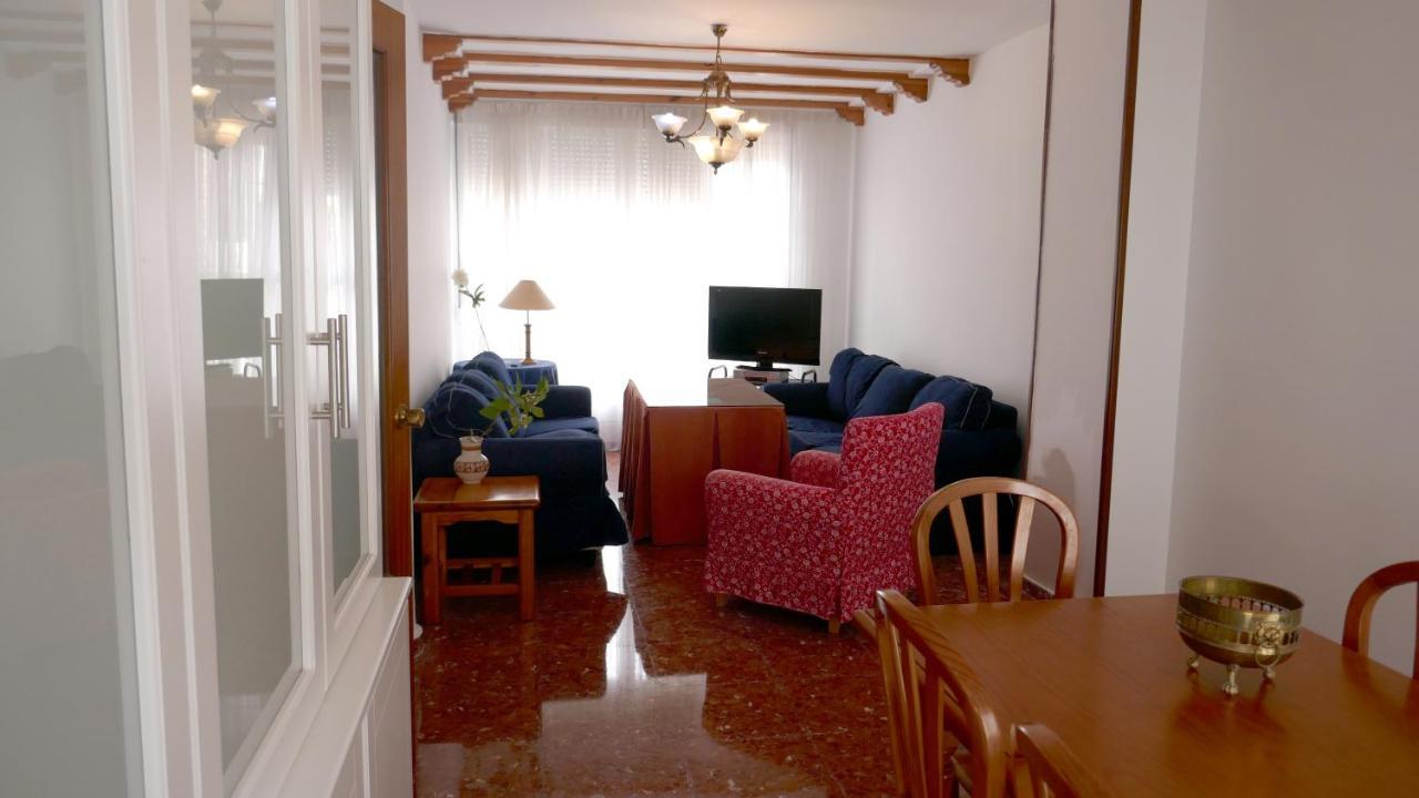 Casa Soleada En Calle Tranquila Севиля Екстериор снимка