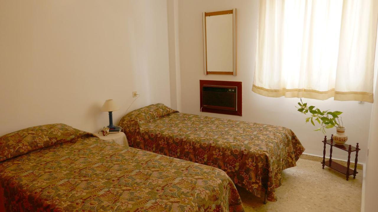 Casa Soleada En Calle Tranquila Севиля Екстериор снимка