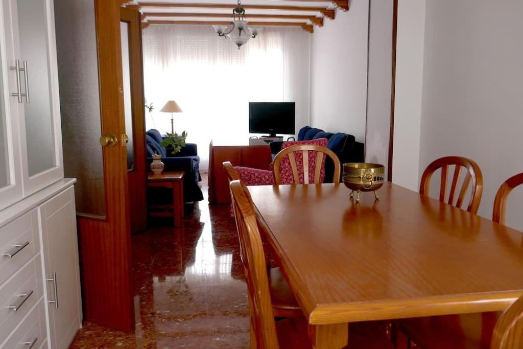 Casa Soleada En Calle Tranquila Севиля Екстериор снимка